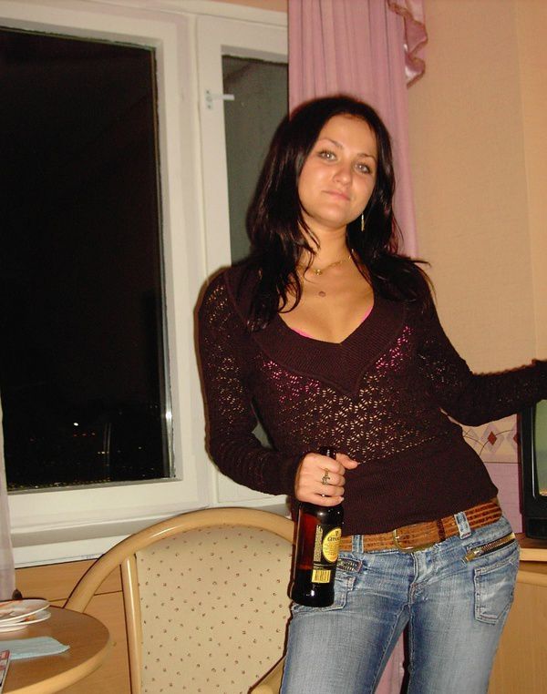 Карина проститутка МСК у метро Шелепиха шлюха на час на дом